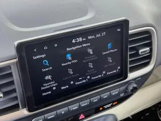Hyundai VENUE 2025 Limited 4dr Crossover