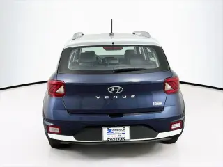 Hyundai VENUE 2025 Limited 4dr Crossover