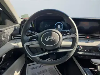 Hyundai ELANTRA 2025 Limited 4dr Sedan