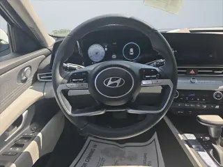 Hyundai ELANTRA 2025 Limited 4dr Sedan