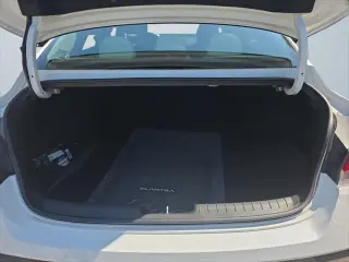 Hyundai ELANTRA 2025 Limited 4dr Sedan
