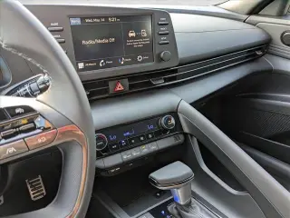 Hyundai ELANTRA 2025 SEL Sport 4dr Sedan