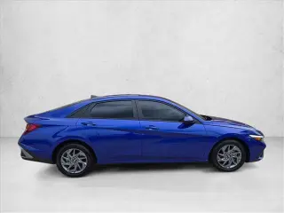 Hyundai ELANTRA 2024 SEL 4dr Sedan