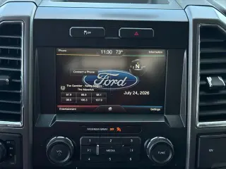 Ford F-150 2015 4x4 XLT 4dr SuperCrew 5.5 ft. SB