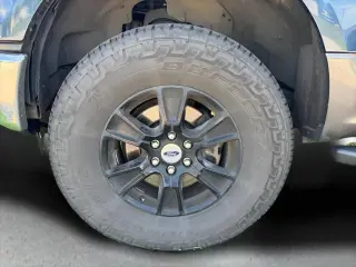 Ford F-150 2015 4x4 XLT 4dr SuperCrew 5.5 ft. SB