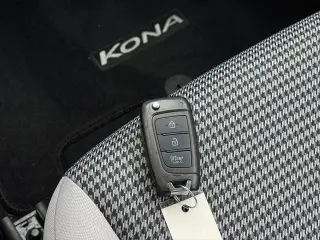 Hyundai KONA 2023 AWD SE 4dr Crossover