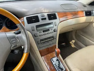 Lexus ES 330 2005 4dr Sedan