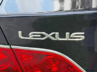 Lexus ES 330 2005 4dr Sedan