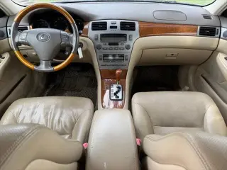 Lexus ES 330 2005 4dr Sedan