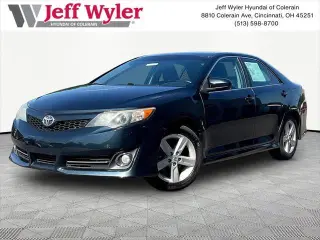 Toyota Camry 2013 SE 4dr Sedan