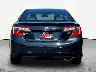 Toyota Camry 2013 SE 4dr Sedan