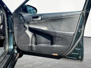 Toyota Camry 2013 SE 4dr Sedan