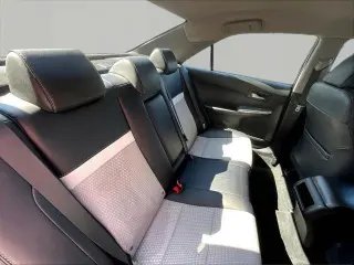 Toyota Camry 2013 SE 4dr Sedan