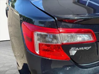 Toyota Camry 2013 SE 4dr Sedan