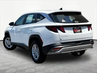 Hyundai TUCSON 2026 AWD SE 4dr SUV