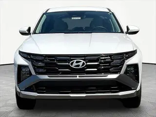 Hyundai TUCSON 2026 AWD SE 4dr SUV