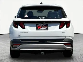 Hyundai TUCSON 2026 AWD SE 4dr SUV
