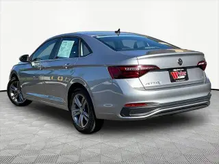 Volkswagen Jetta 2024 SE 4dr Sedan