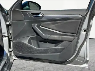 Volkswagen Jetta 2024 SE 4dr Sedan