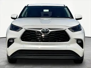 Toyota Highlander 2023 LE 4dr SUV