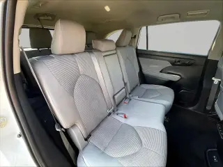Toyota Highlander 2023 LE 4dr SUV