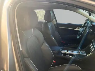 Genesis G70 2020 AWD 2.0T 4dr Sedan