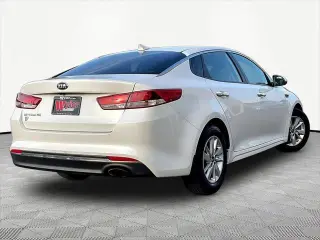 Kia Optima 2017 LX 4dr Sedan