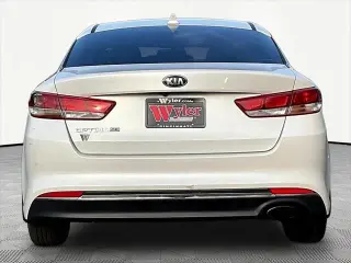 Kia Optima 2017 LX 4dr Sedan