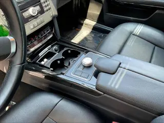 Mercedes-Benz E-Class 2010 AWD E 350 Luxury 4MATIC 4dr Sedan