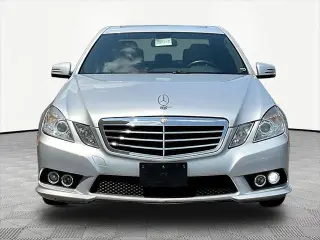 Mercedes-Benz E-Class 2010 AWD E 350 Luxury 4MATIC 4dr Sedan