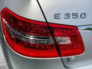 Mercedes-Benz E-Class 2010 AWD E 350 Luxury 4MATIC 4dr Sedan