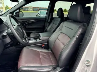 Honda Ridgeline 2024 AWD Black Edition 4dr Crew Cab 5.3 ft. SB