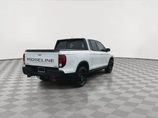 Honda Ridgeline 2024 AWD Black Edition 4dr Crew Cab 5.3 ft. SB