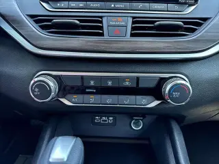 Nissan Altima 2025 2.5 SV 4dr Sedan