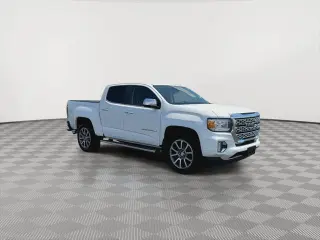 GMC Canyon 2022 4x4 Denali 4dr Crew Cab 5 ft. SB