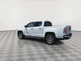 GMC Canyon 2022 4x4 Denali 4dr Crew Cab 5 ft. SB