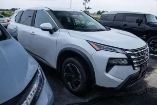 Nissan Rogue 2025 SV 4dr Crossover