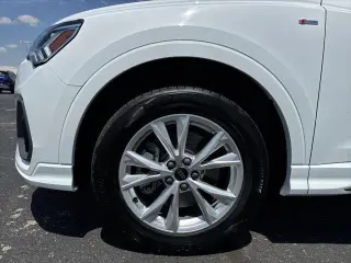 Audi Q3 2025 AWD quattro S line Premium 45 TFSI 4dr SUV