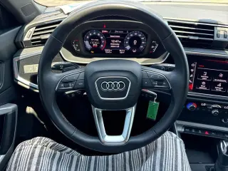 Audi Q3 2025 AWD quattro S line Premium 45 TFSI 4dr SUV