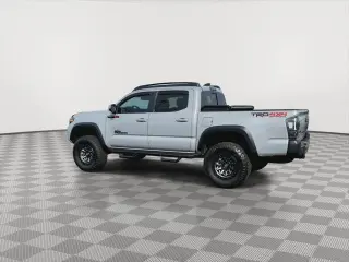 Toyota Tacoma 2021 4x4 TRD Off-Road 4dr Double Cab 5.0 ft SB 6A