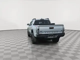 Toyota Tacoma 2021 4x4 TRD Off-Road 4dr Double Cab 5.0 ft SB 6A