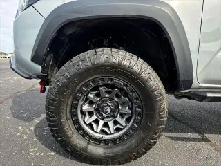 Toyota Tacoma 2021 4x4 TRD Off-Road 4dr Double Cab 5.0 ft SB 6A