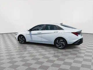 Hyundai ELANTRA 2024 Limited 4dr Sedan