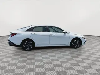 Hyundai ELANTRA 2024 Limited 4dr Sedan