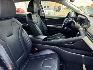 Hyundai ELANTRA 2024 Limited 4dr Sedan