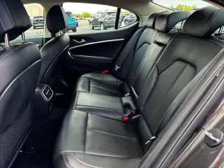 Genesis G70 2025 2.5T Standard 4dr Sedan