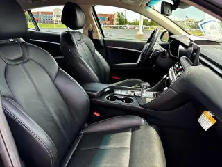 Genesis G70 2025 2.5T Standard 4dr Sedan