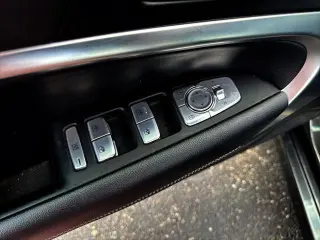 Genesis G70 2025 2.5T Standard 4dr Sedan