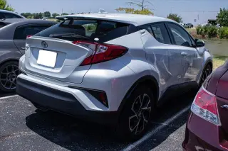 Toyota C-HR 2021 XLE 4dr Crossover