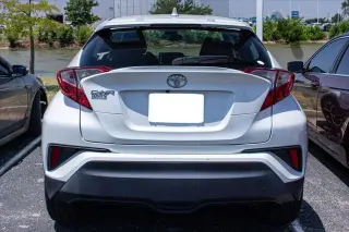 Toyota C-HR 2021 XLE 4dr Crossover